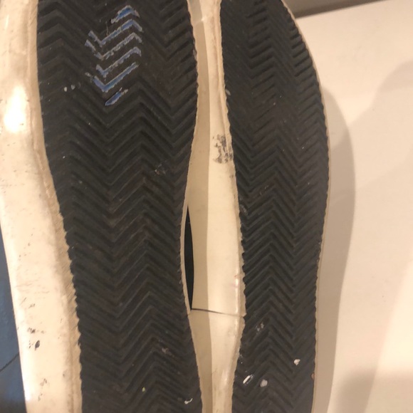 🏆Golden Goose🏆Black on  Black classic shoe. - Picture 8 of 8